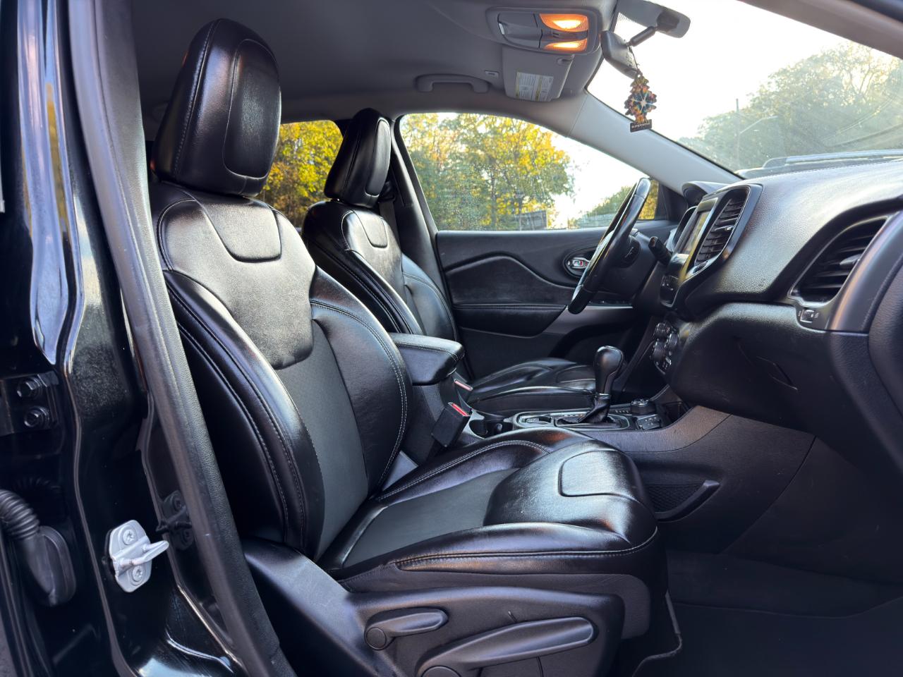 Jeep Cherokee Latitude Plus 4x4 2019