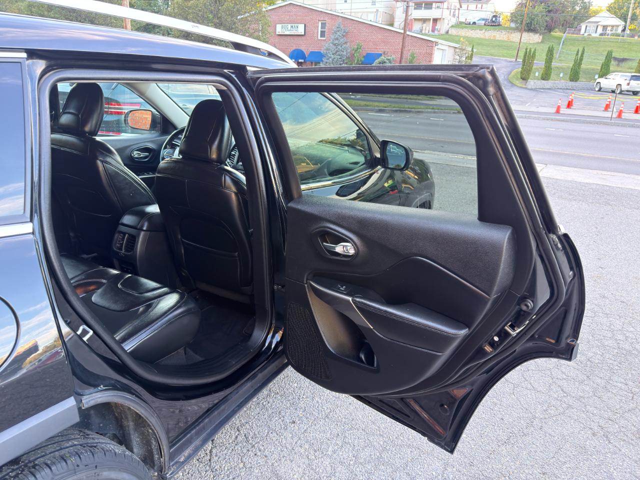 Jeep Cherokee Latitude Plus 4x4 2019