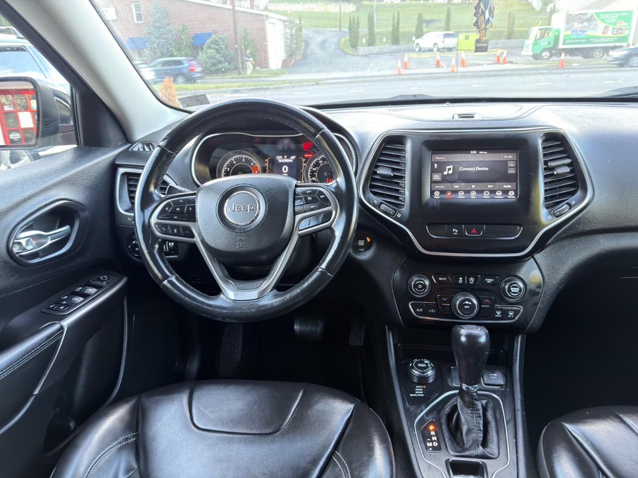 Jeep Cherokee Latitude Plus 4x4 2019