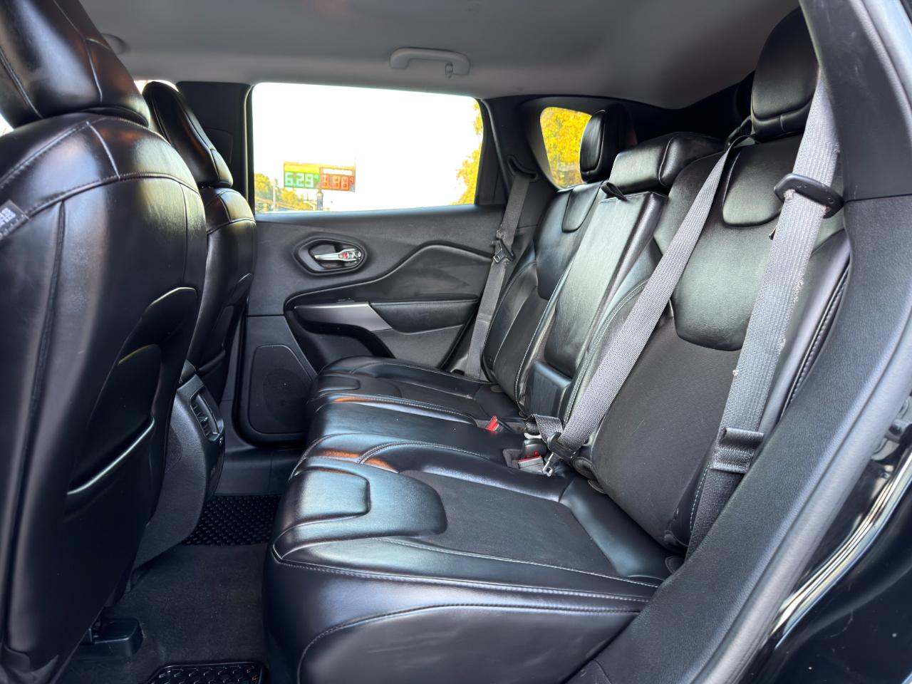 Jeep Cherokee Latitude Plus 4x4 2019