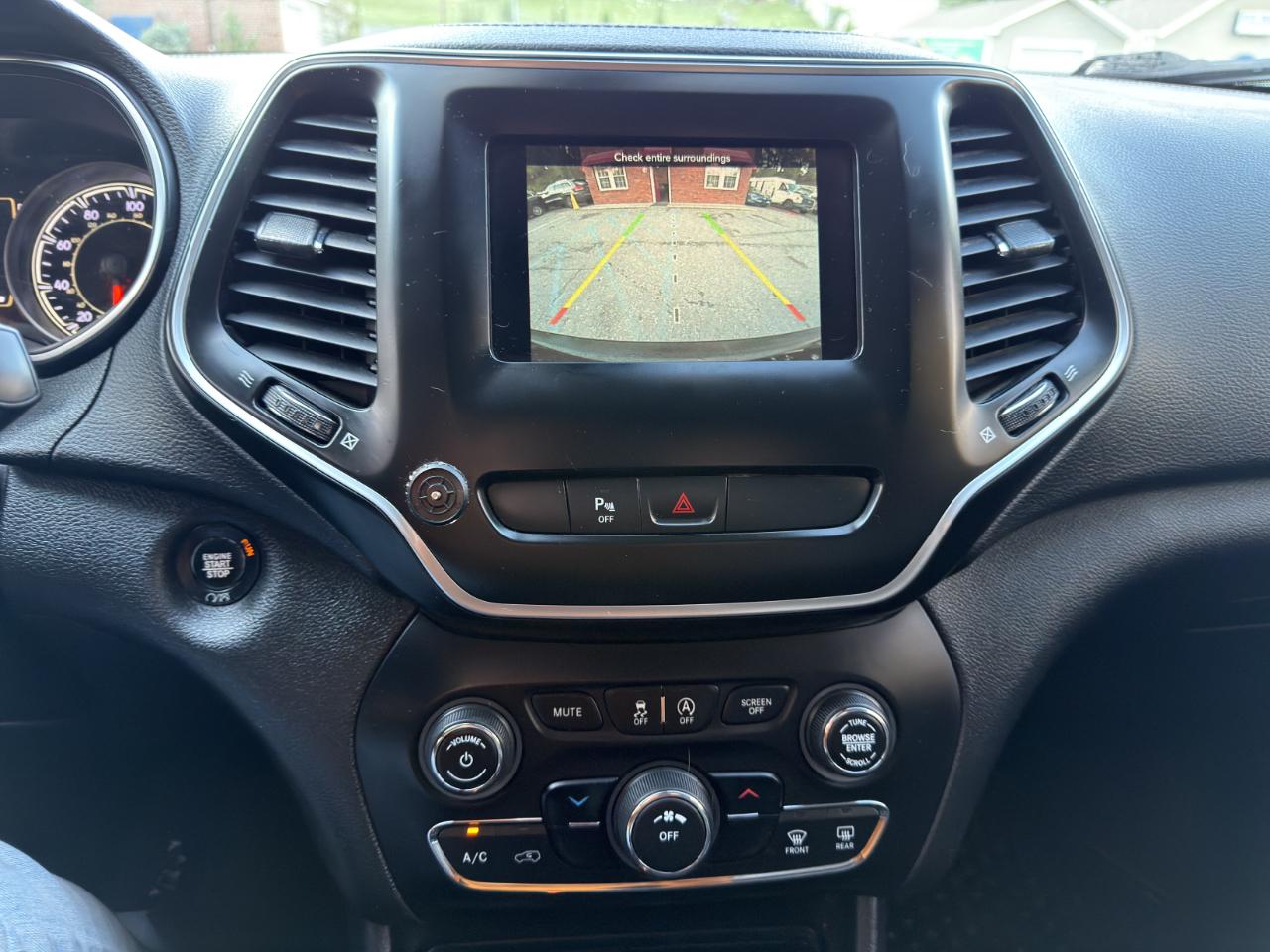 Jeep Cherokee Latitude Plus 4x4 2019