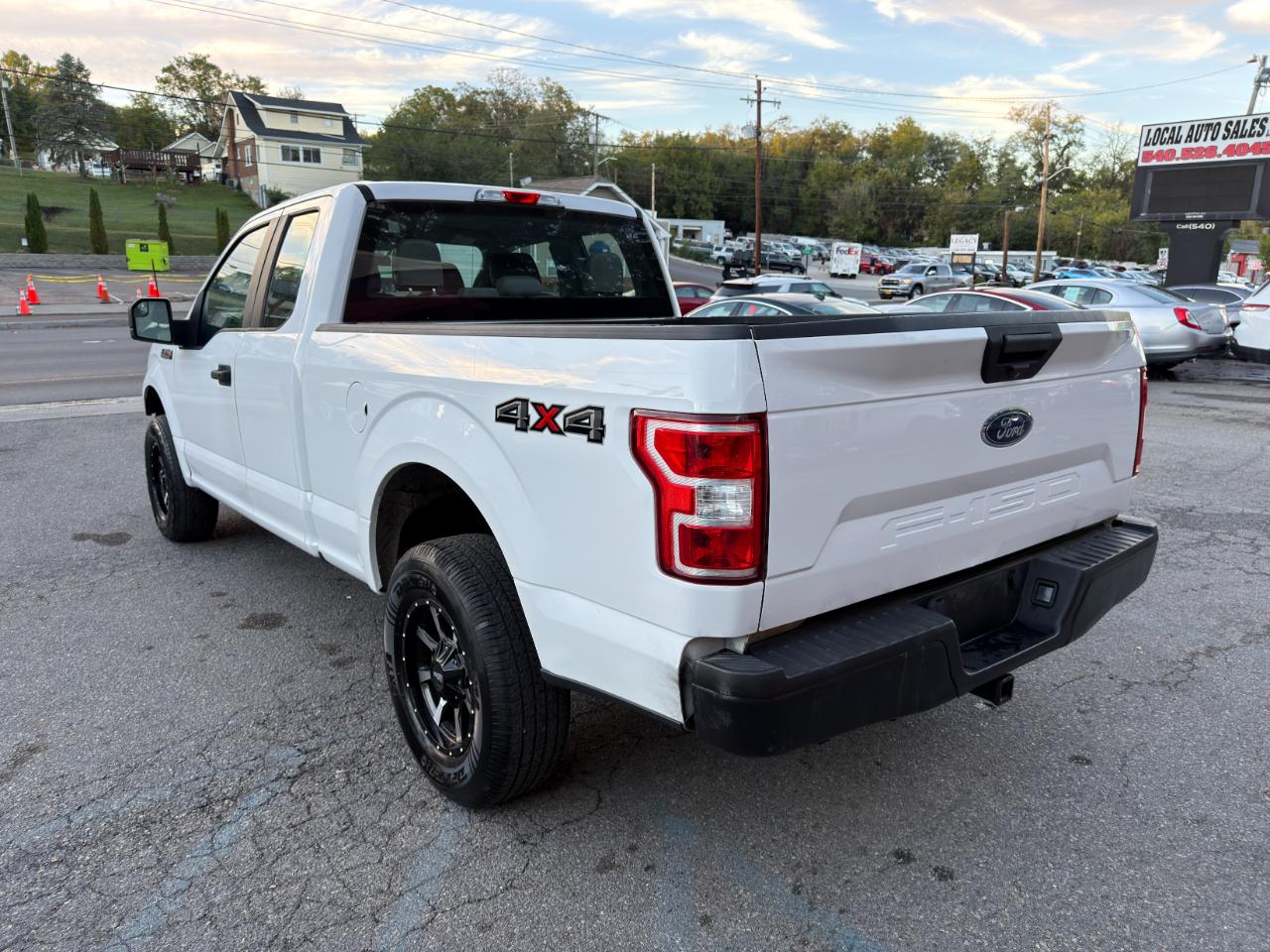 Ford F-150 Lariat 4WD SuperCab 8' Box 2018