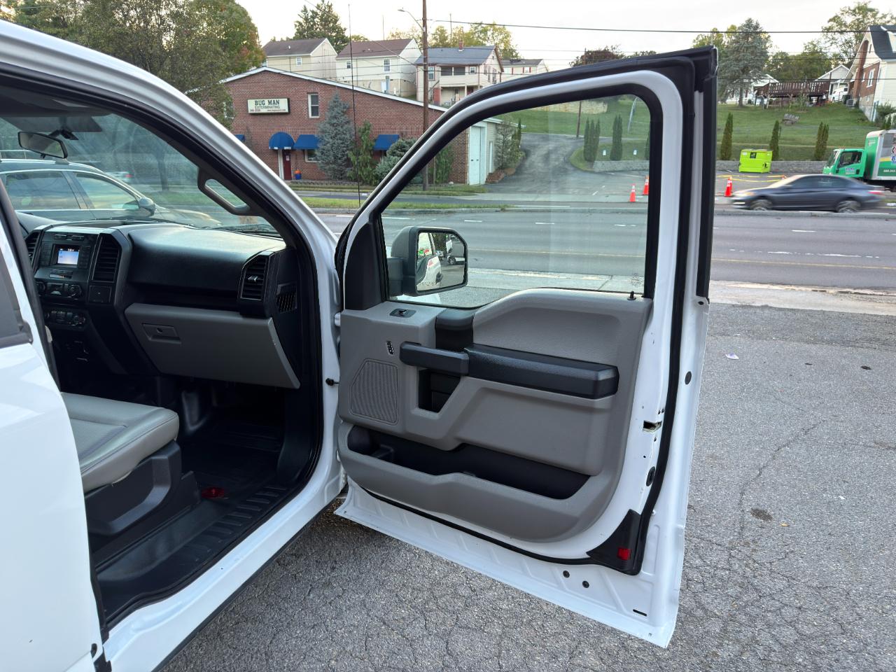 Ford F-150 Lariat 4WD SuperCab 8' Box 2018