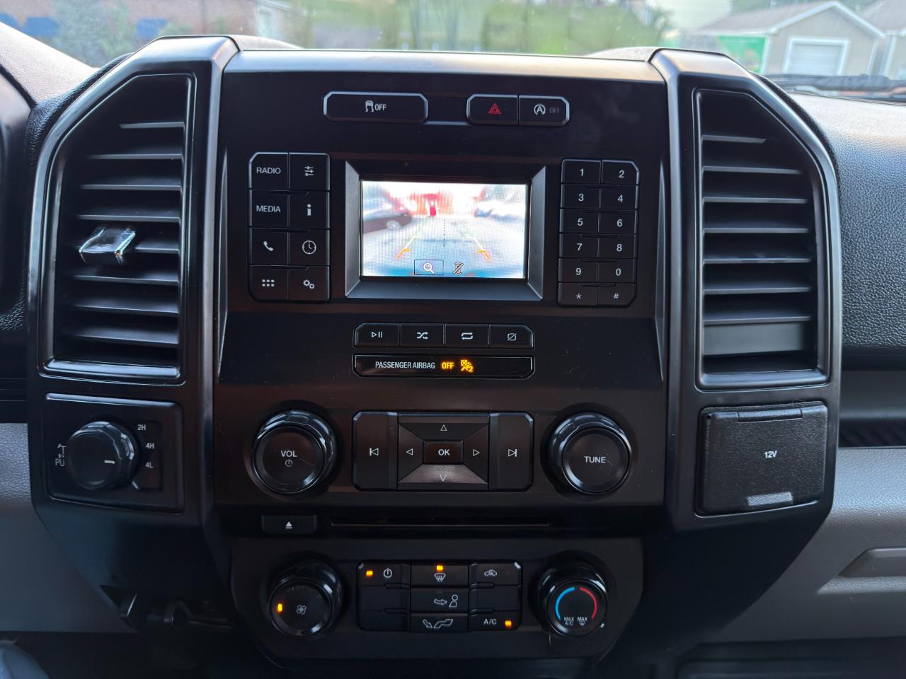 Ford F-150 Lariat 4WD SuperCab 8' Box 2018