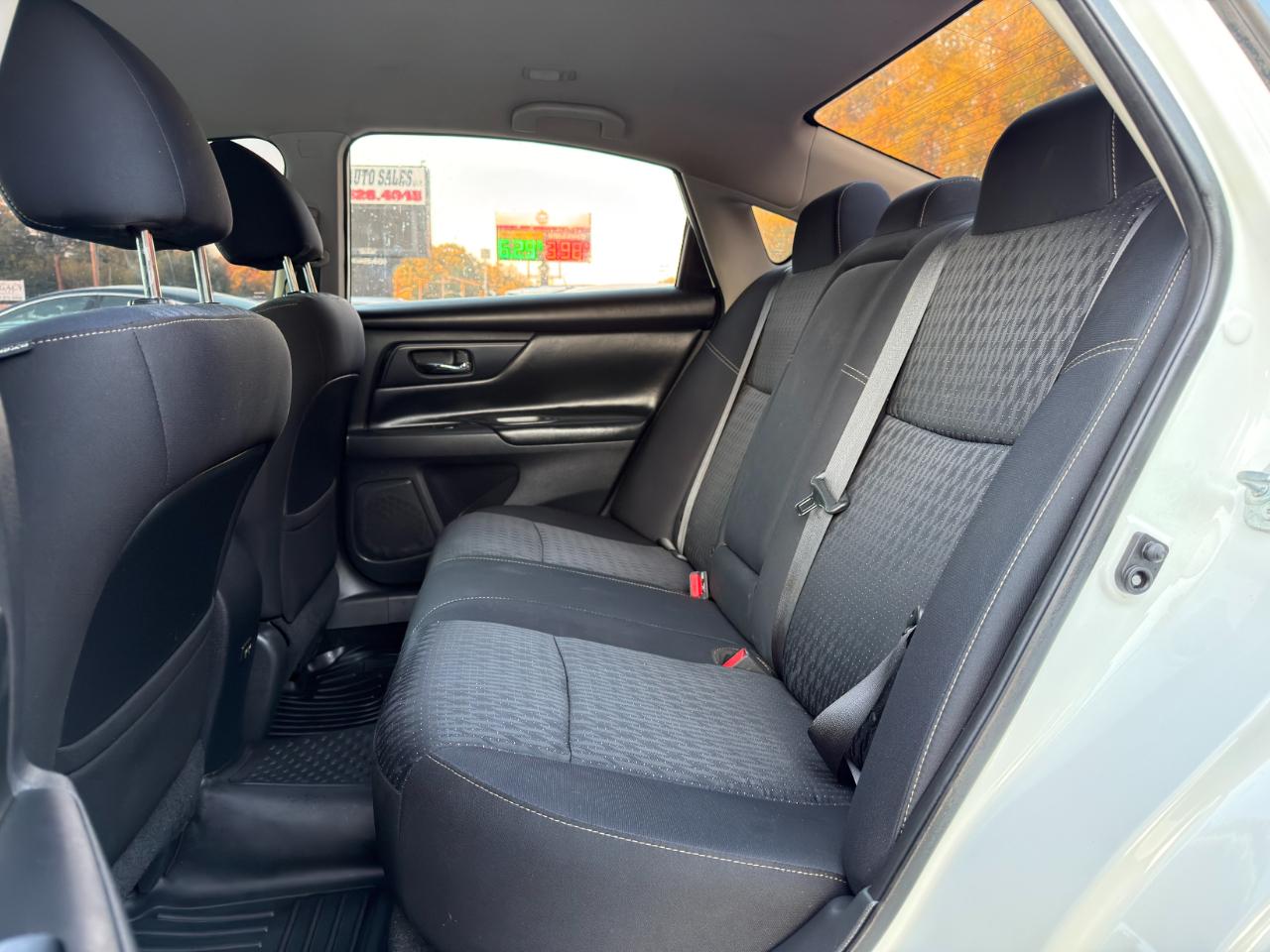 Nissan Altima 2.5 S Sedan 2017