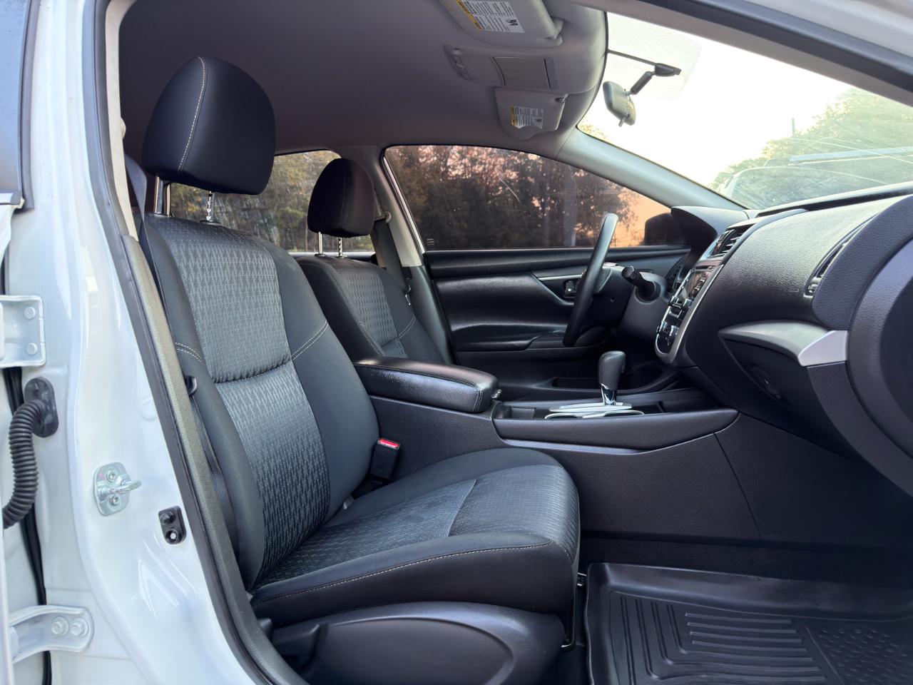 Nissan Altima 2.5 S Sedan 2017