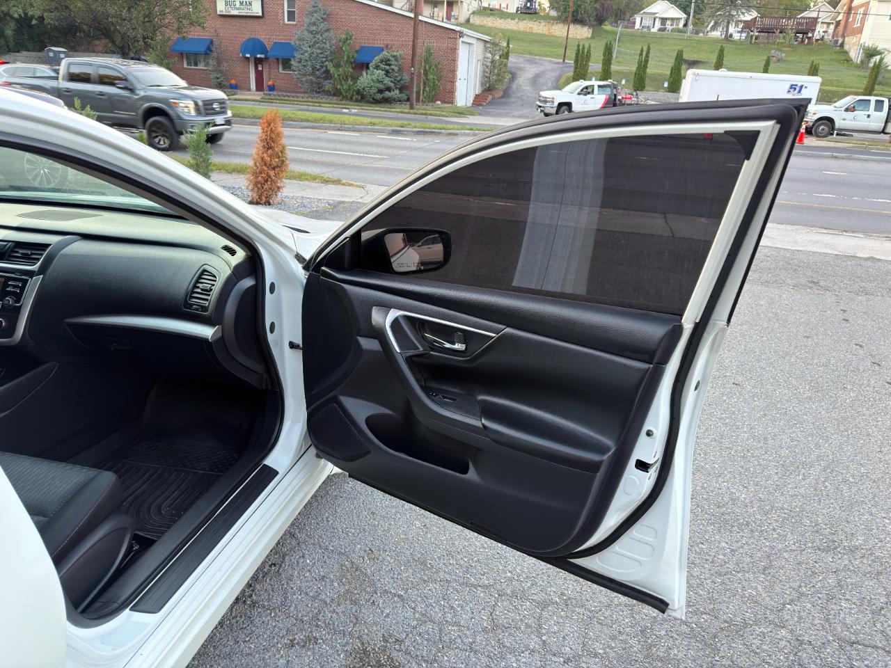Nissan Altima 2.5 S Sedan 2017