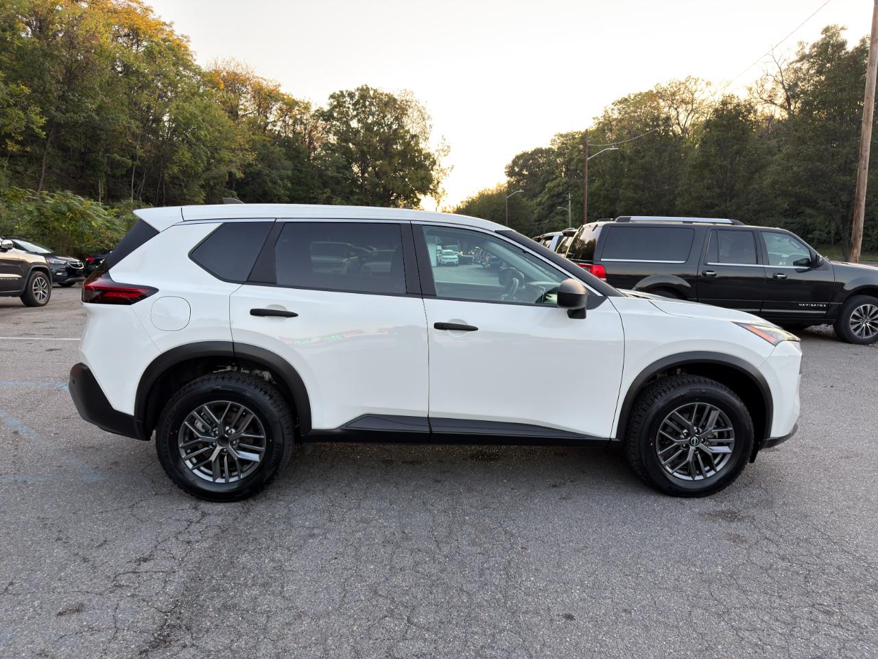 Nissan Rogue FWD S 2023