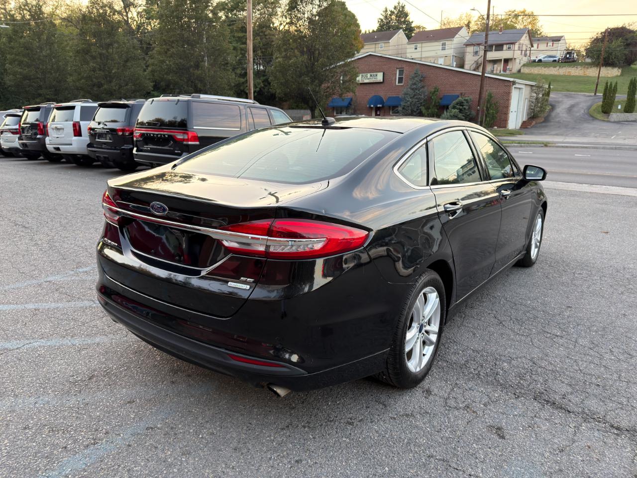Ford Fusion SE FWD 2018