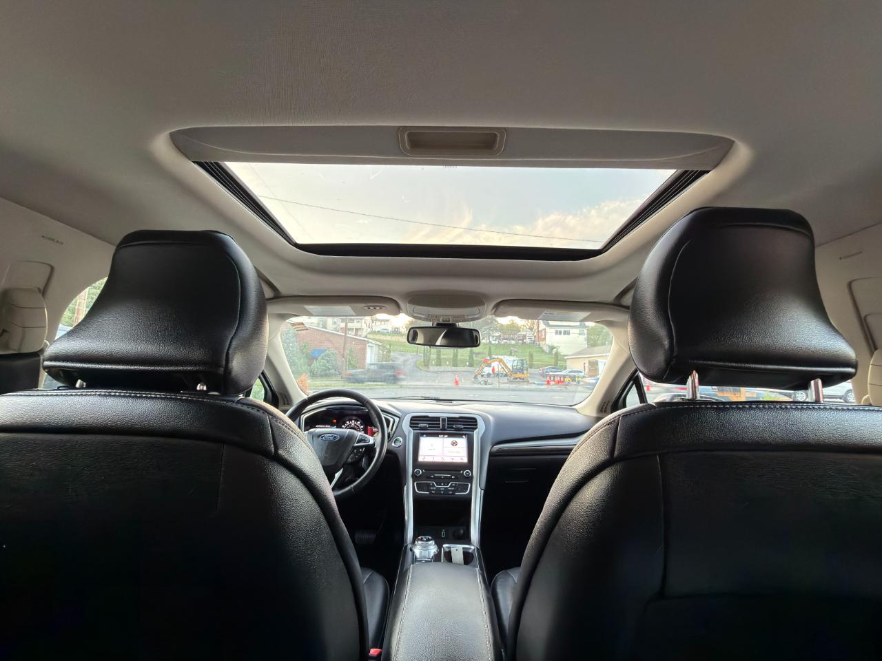 Ford Fusion SE FWD 2018