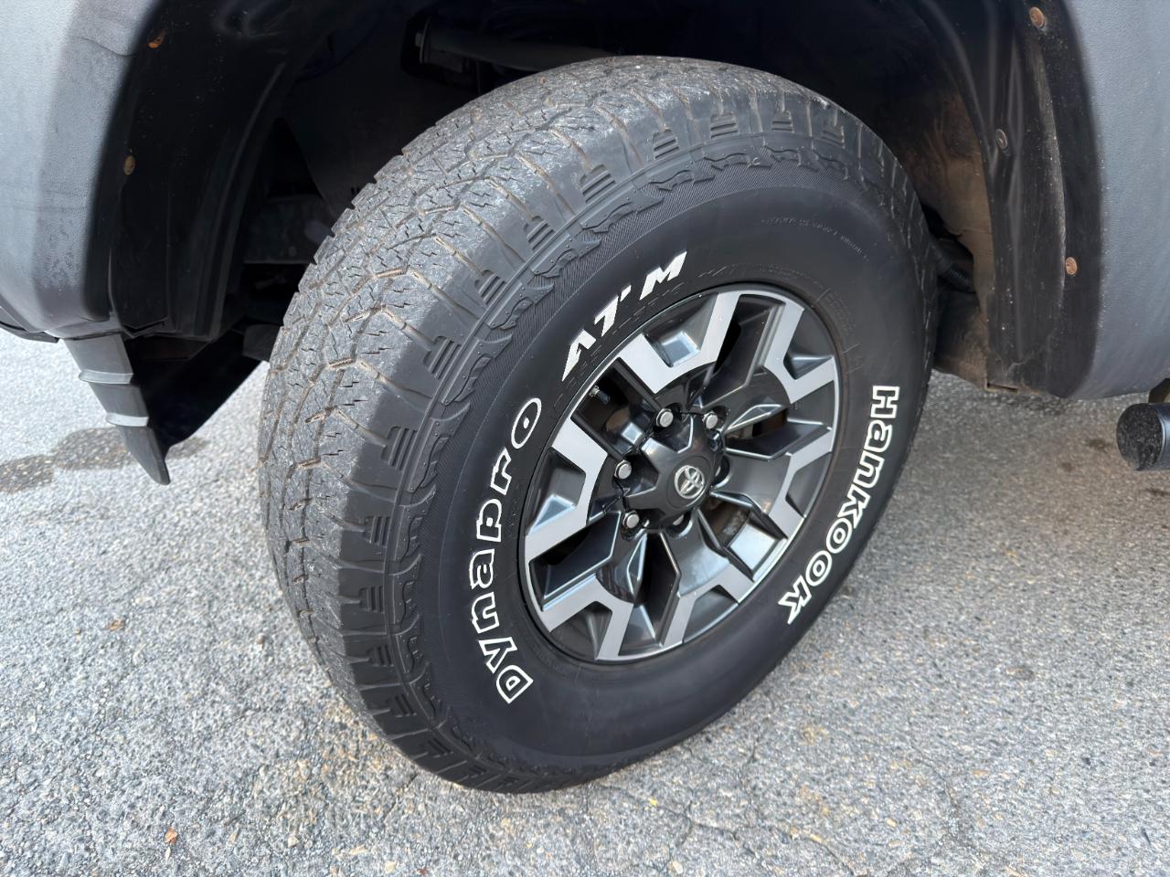 Toyota Tacoma TRD Off Road Double Cab 5' Bed V6 4x2 AT (Natl) 2017