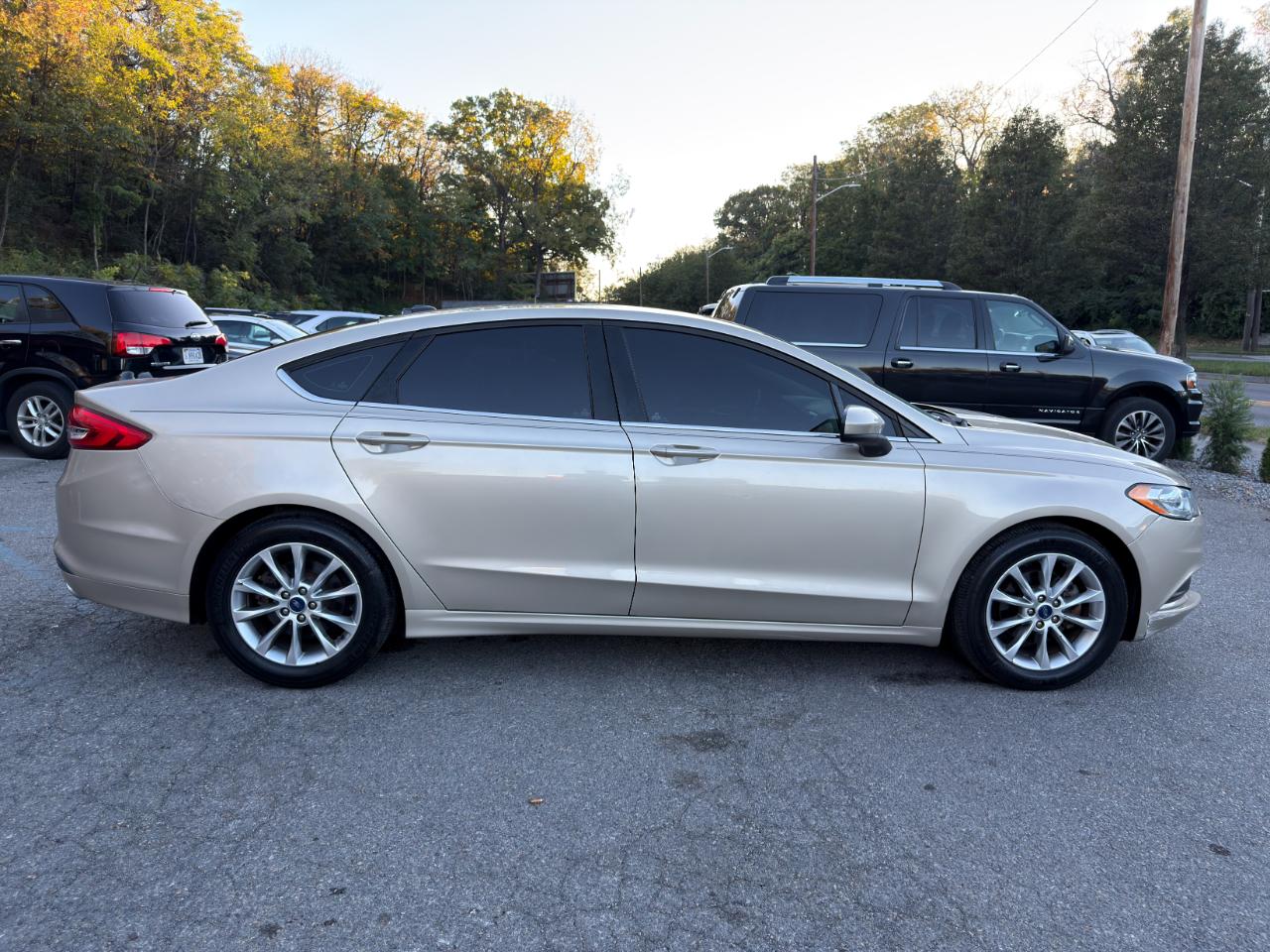 Ford Fusion SE FWD 2017
