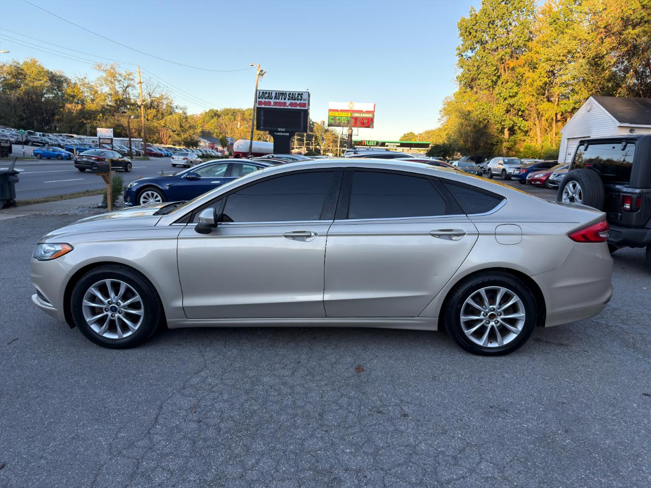 Ford Fusion SE FWD 2017