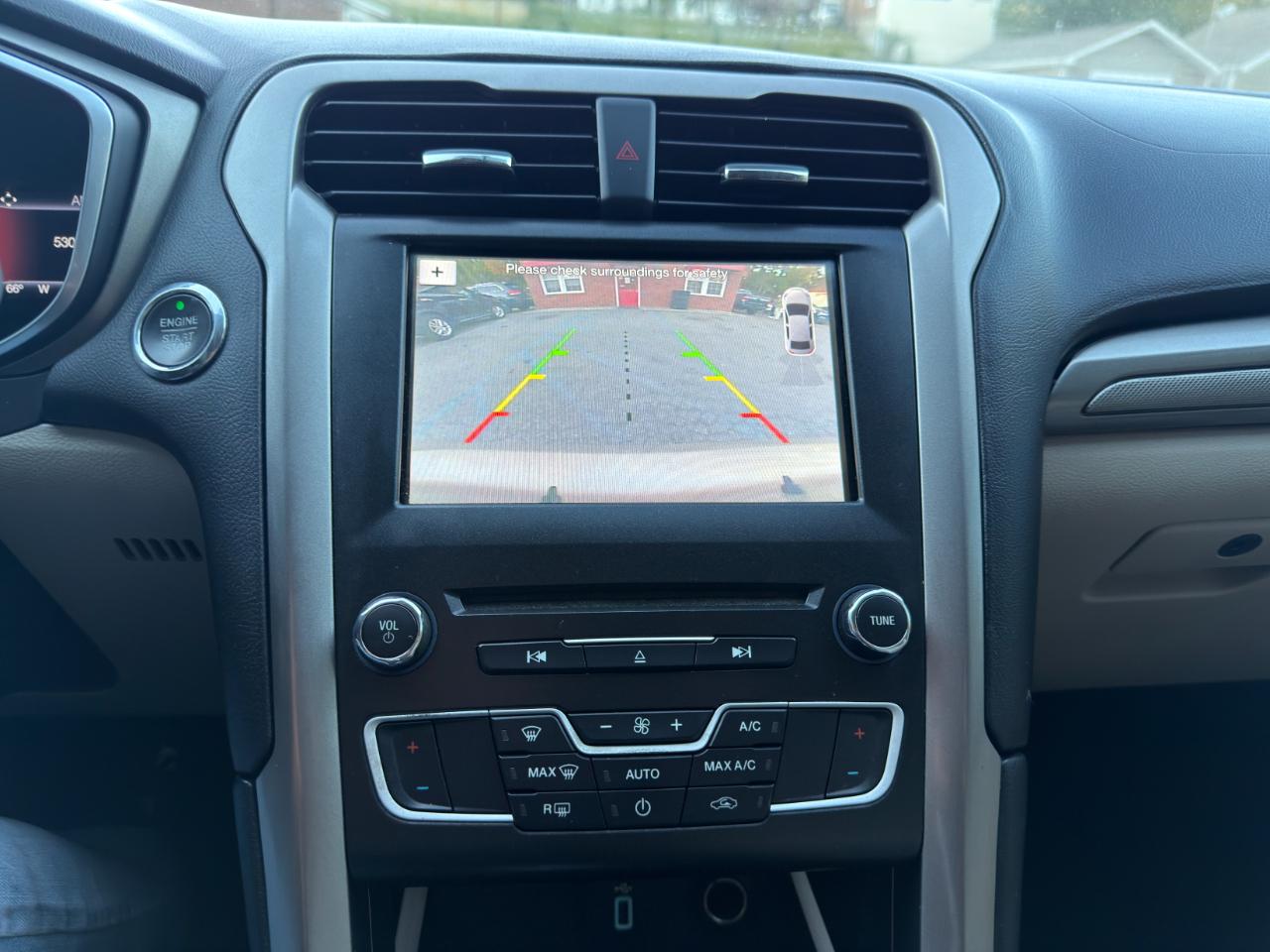 Ford Fusion SE FWD 2017