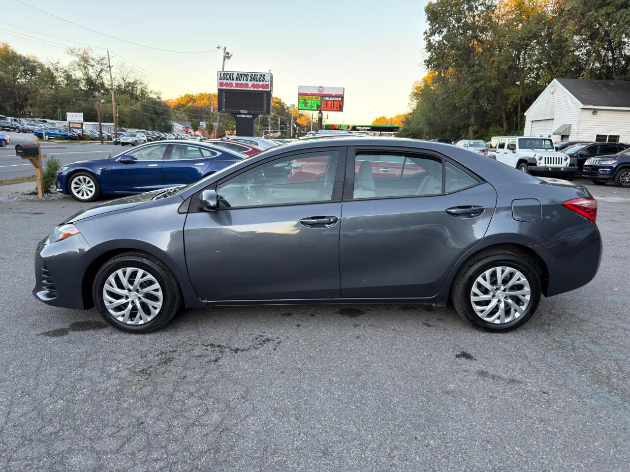 Toyota Corolla 50th Anniversary Special Edition CVT (Natl) 2017