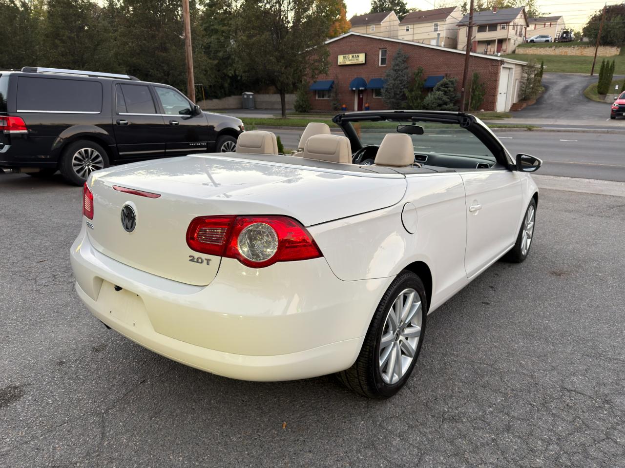 Volkswagen Eos 2dr Conv DSG Komfort 2010