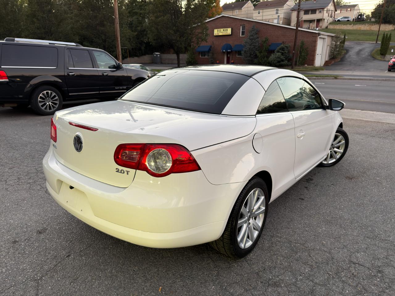 Volkswagen Eos 2dr Conv DSG Komfort 2010