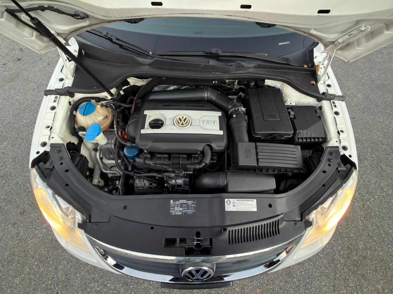 Volkswagen Eos 2dr Conv DSG Komfort 2010
