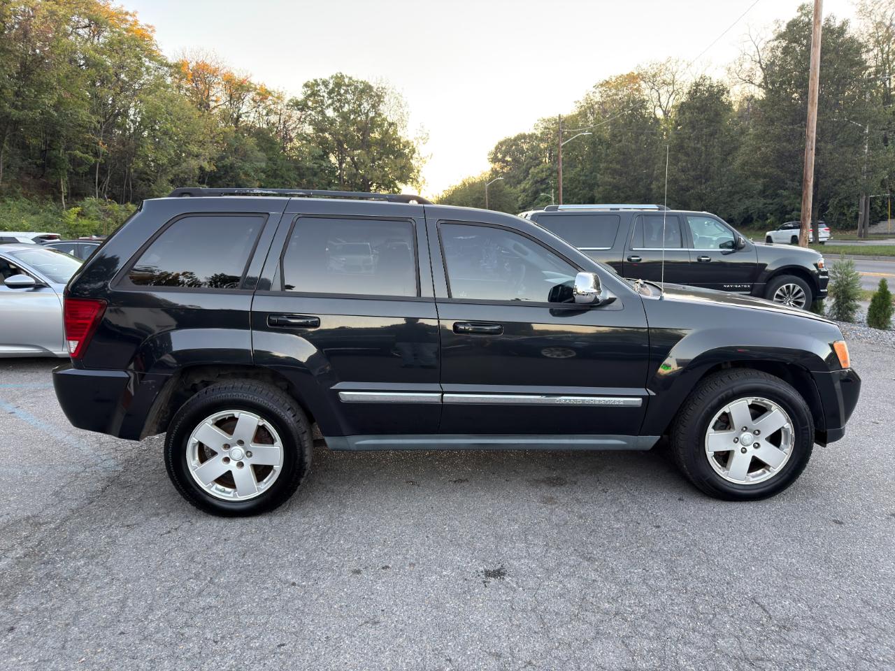 Jeep Grand Cherokee 4WD 4dr Laredo 2010