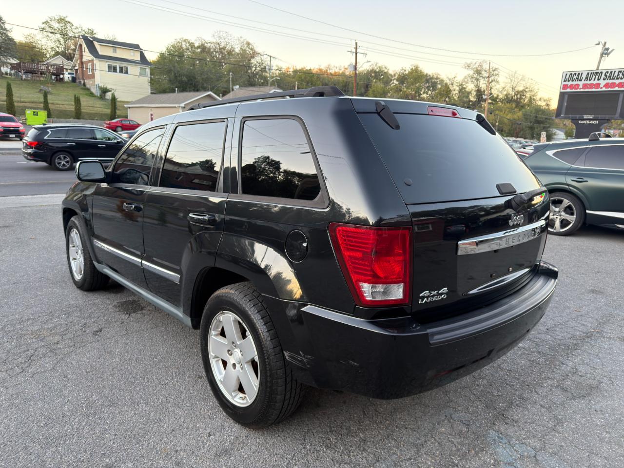 Jeep Grand Cherokee 4WD 4dr Laredo 2010
