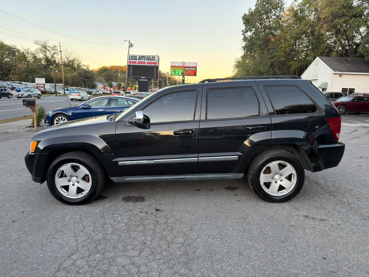 Jeep Grand Cherokee 4WD 4dr Laredo 2010
