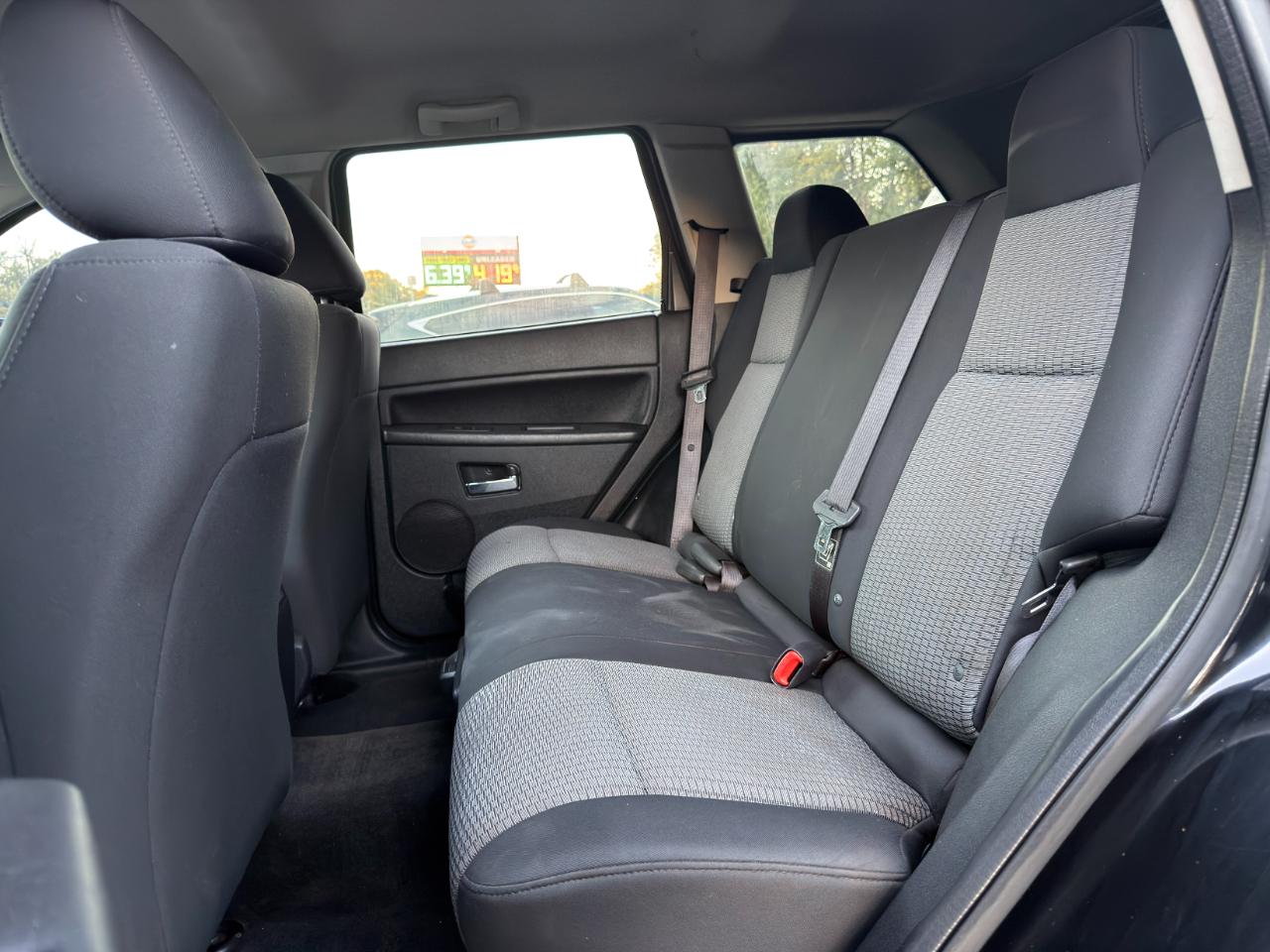 Jeep Grand Cherokee 4WD 4dr Laredo 2010
