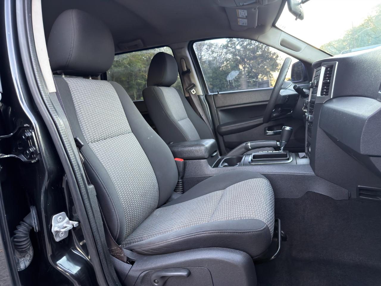 Jeep Grand Cherokee 4WD 4dr Laredo 2010