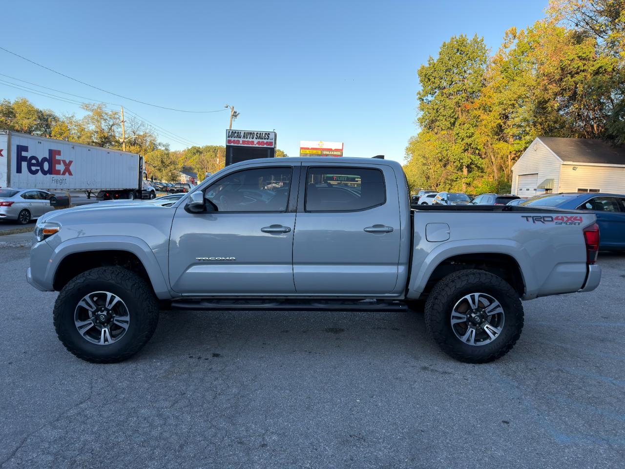 Toyota Tacoma 4WD TRD Off Road Double Cab 5' Bed V6 MT (Natl) 2019