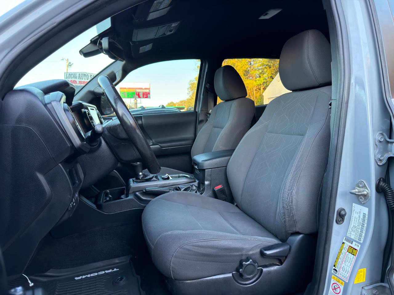 Toyota Tacoma 4WD TRD Off Road Double Cab 5' Bed V6 MT (Natl) 2019