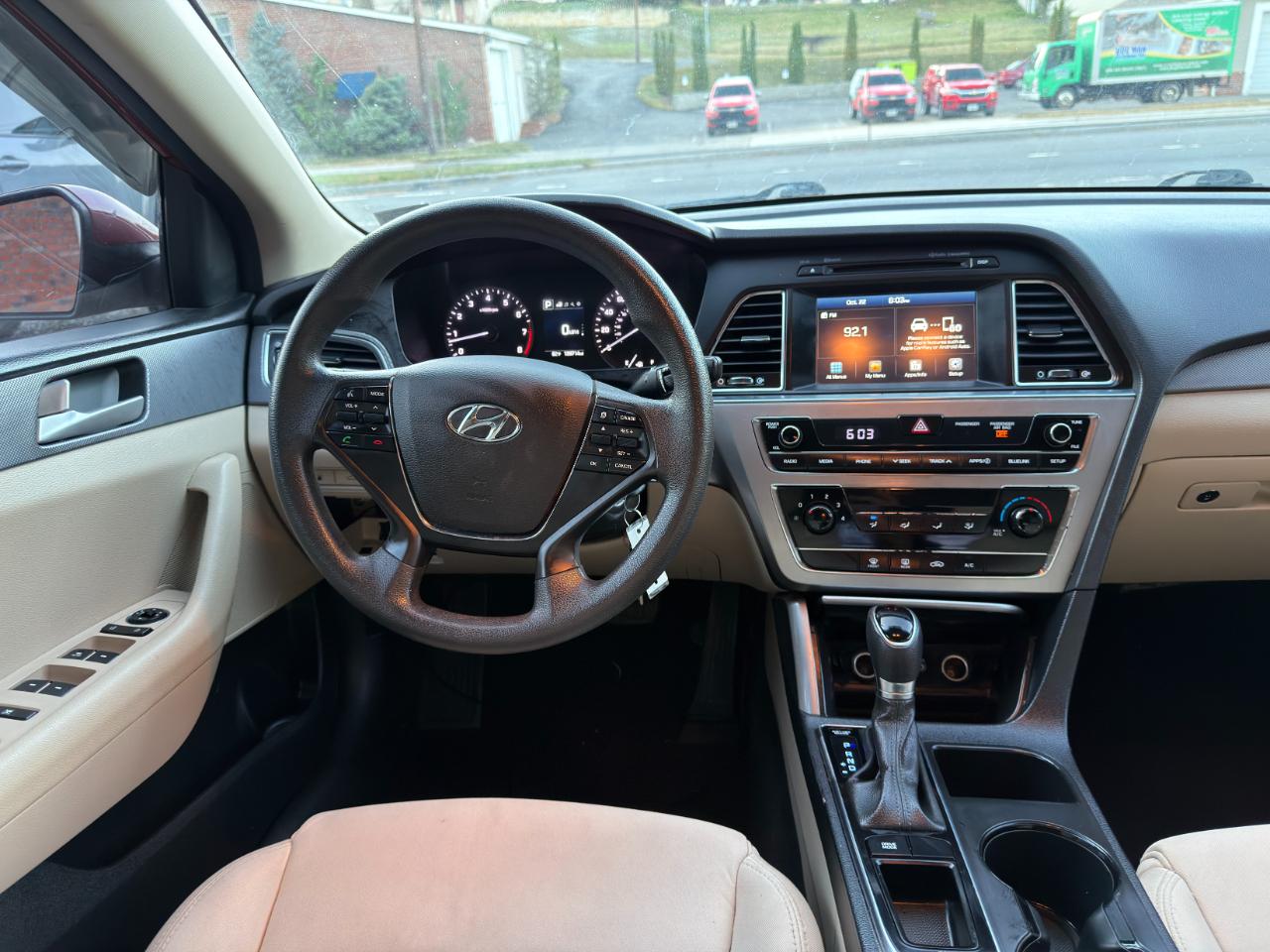 Hyundai Sonata SE 2.4L 2017