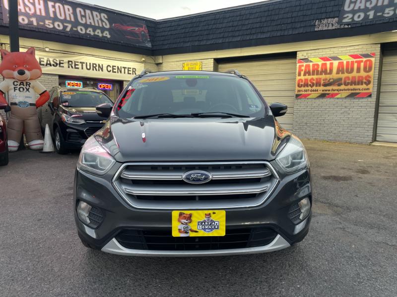 2017 Ford Escape Titanium photo 2
