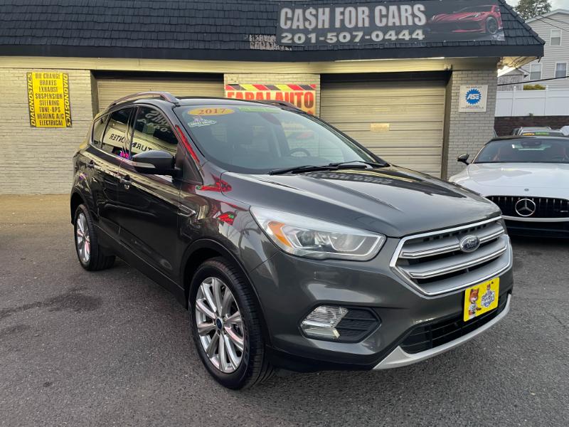 2017 Ford Escape Titanium photo 3