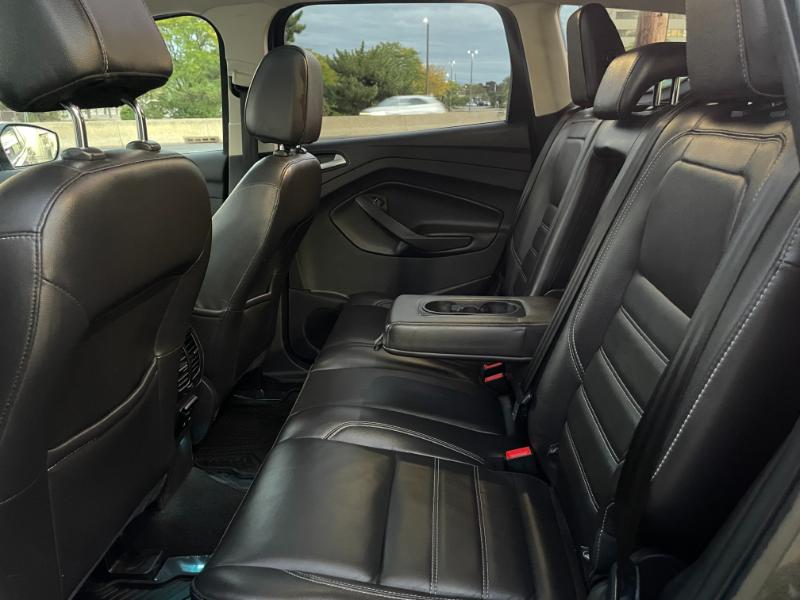 Ford Escape Titanium 4WD 2017 Ford Escape Titanium 4WD 2017