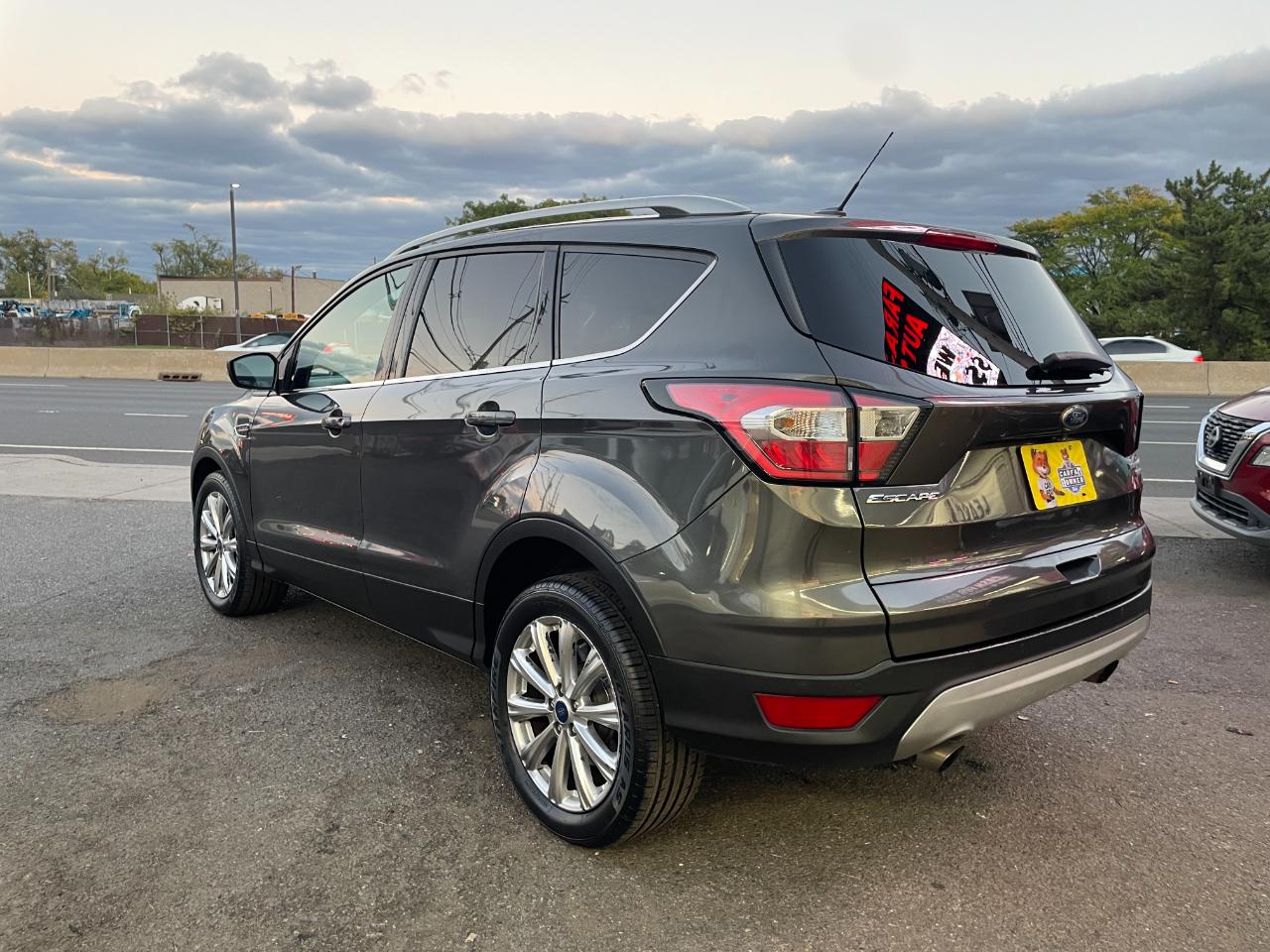 Ford Escape Titanium 4WD 2017