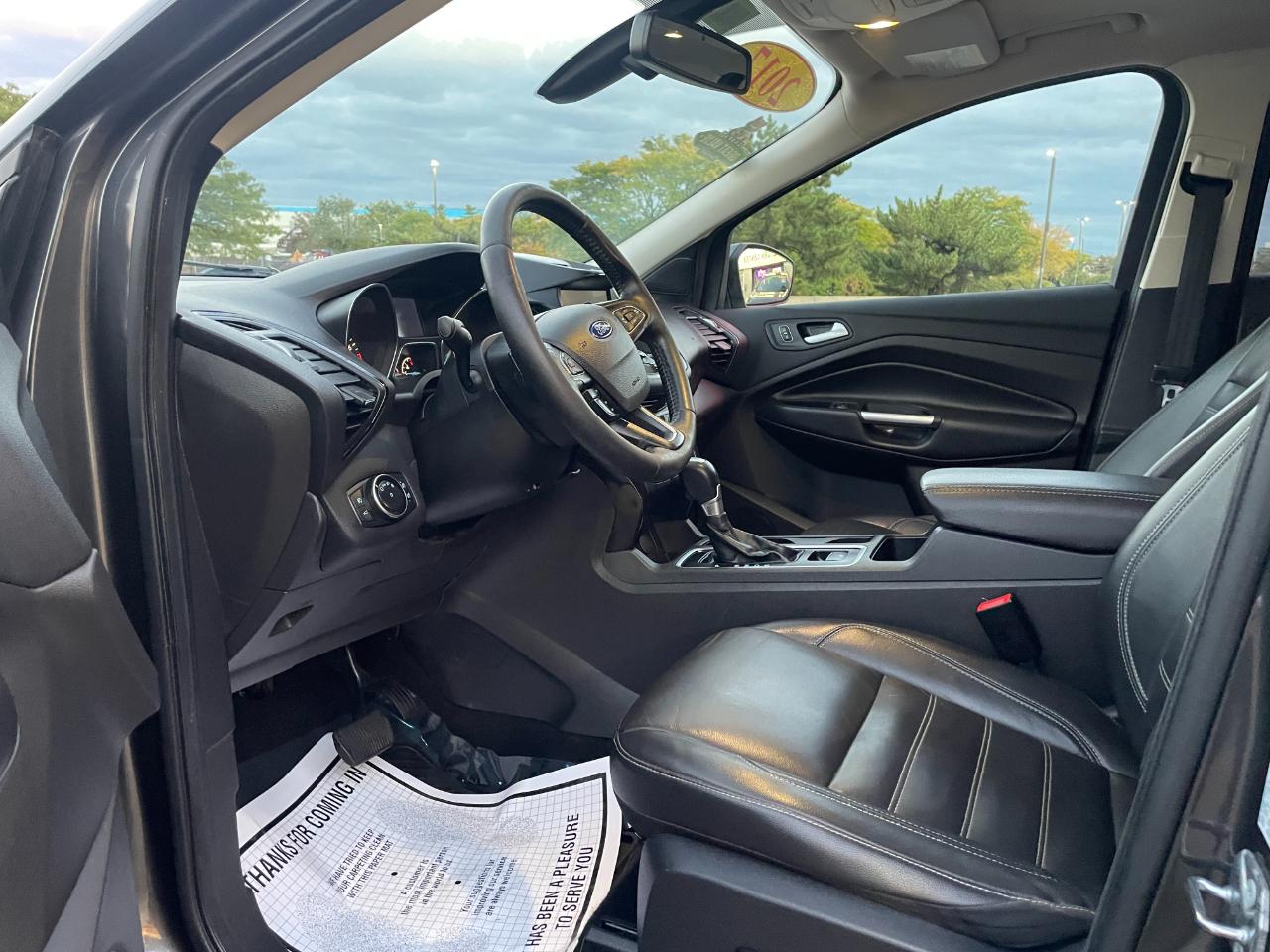 Ford Escape Titanium 4WD 2017