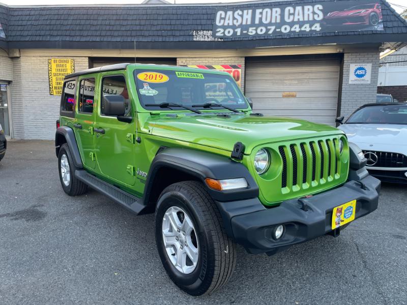 2019 Jeep Wrangler Unlimited Sport photo 3