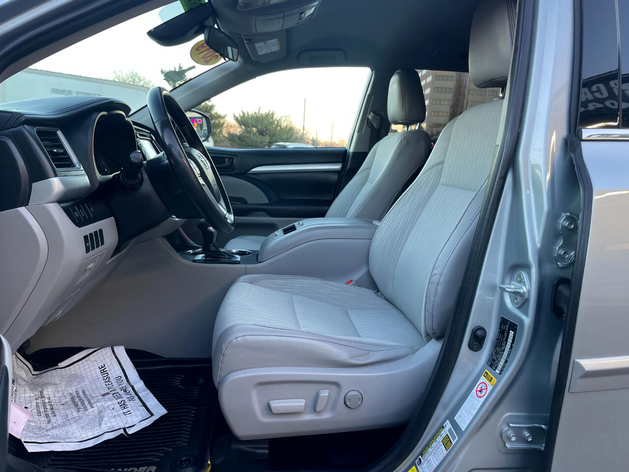 Toyota Highlander LE Plus AWD V6 2019