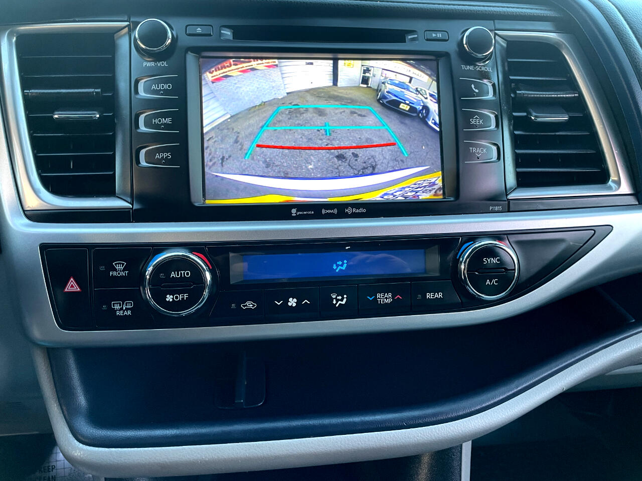 Toyota Highlander LE Plus AWD V6 2019