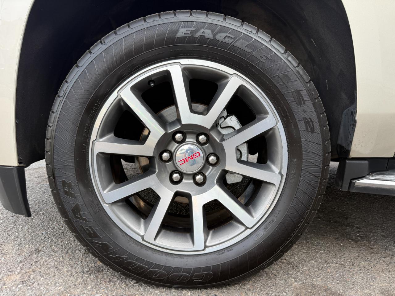 GMC Yukon SLE 2WD 2017