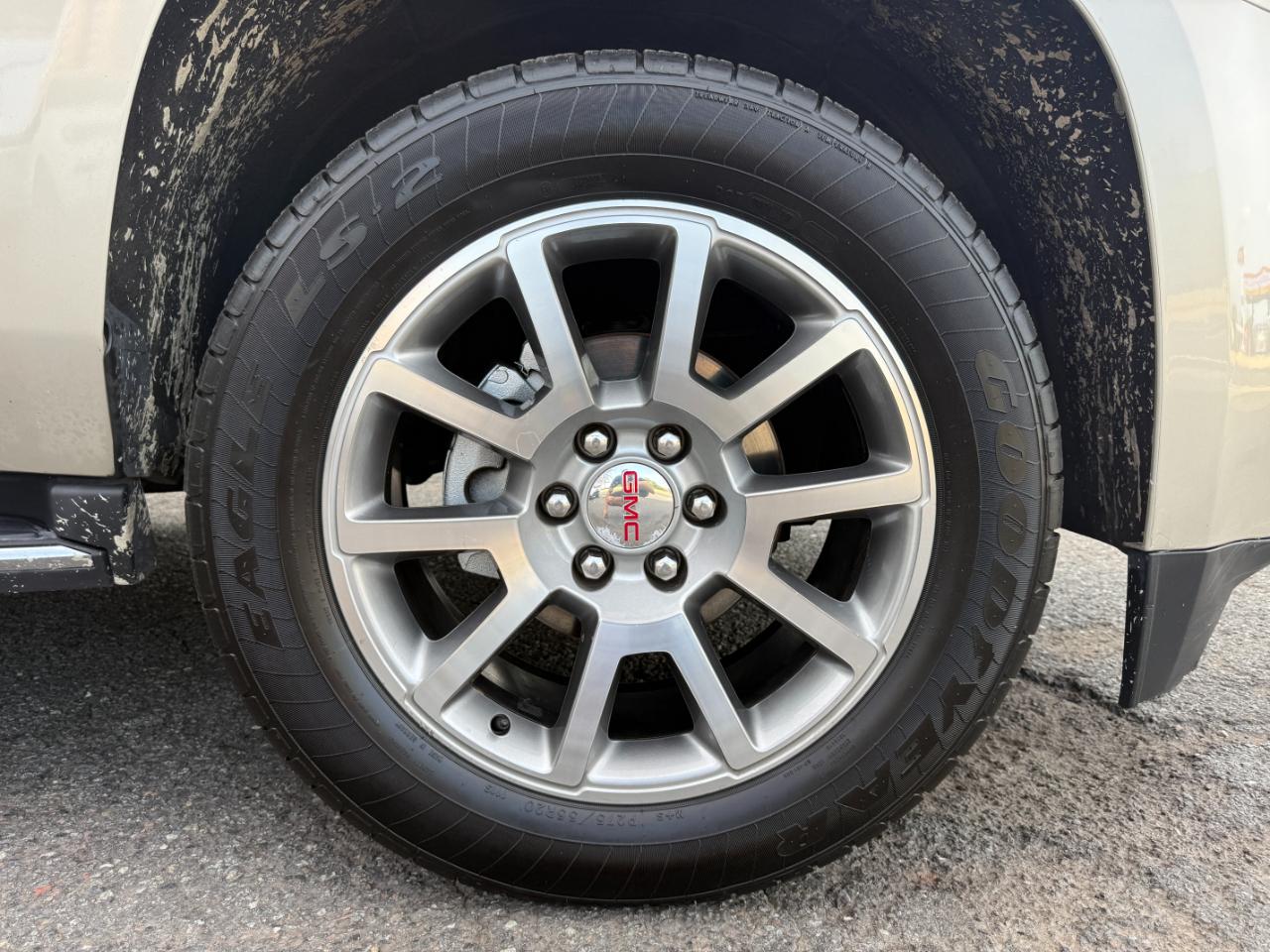GMC Yukon SLE 2WD 2017