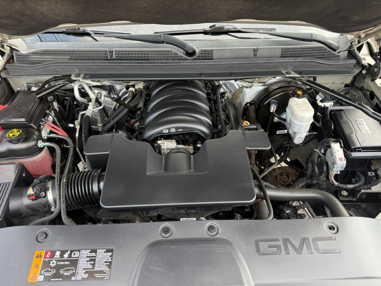 GMC Yukon SLE 2WD 2017