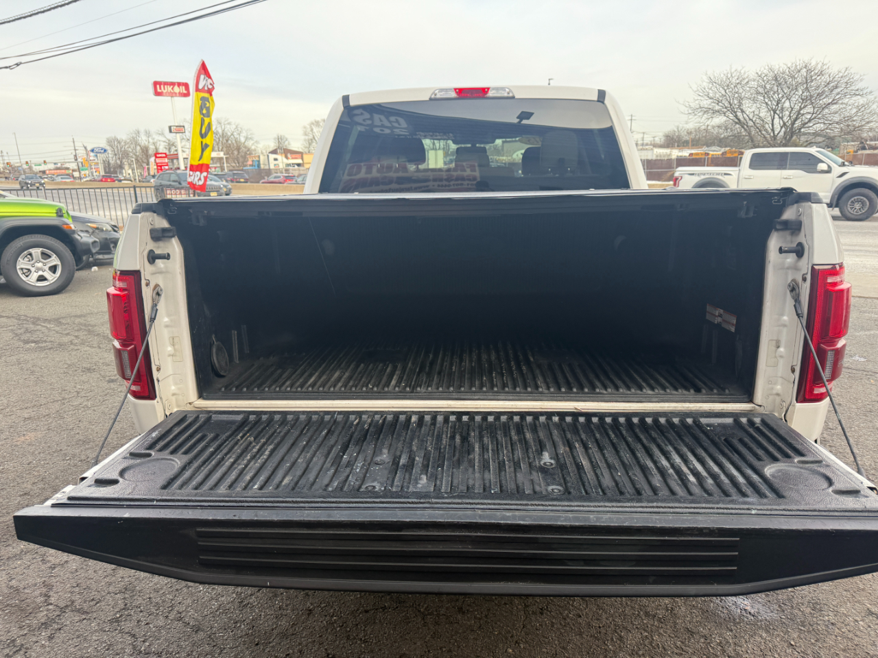 Ford F-150 Lariat 4WD SuperCrew 5.5' Box 2015