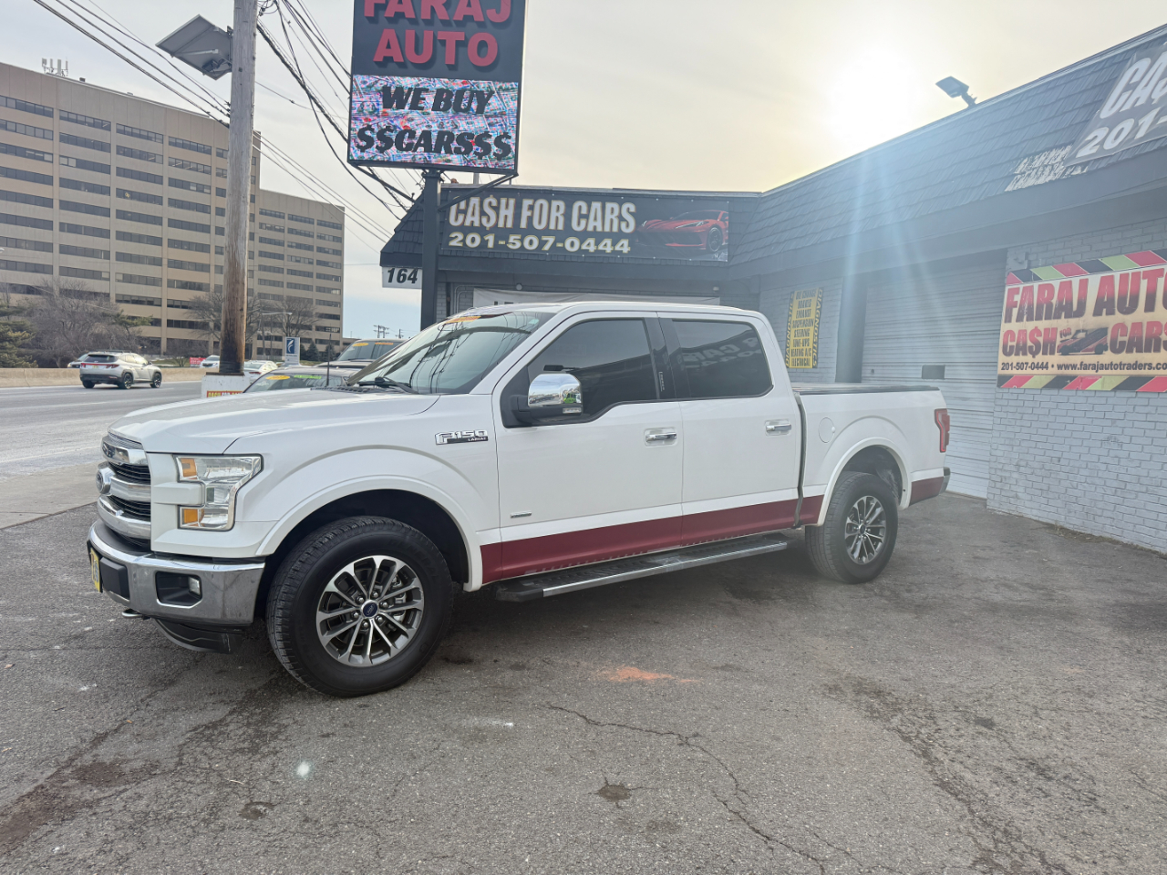 Ford F-150 Lariat 4WD SuperCrew 5.5' Box 2015