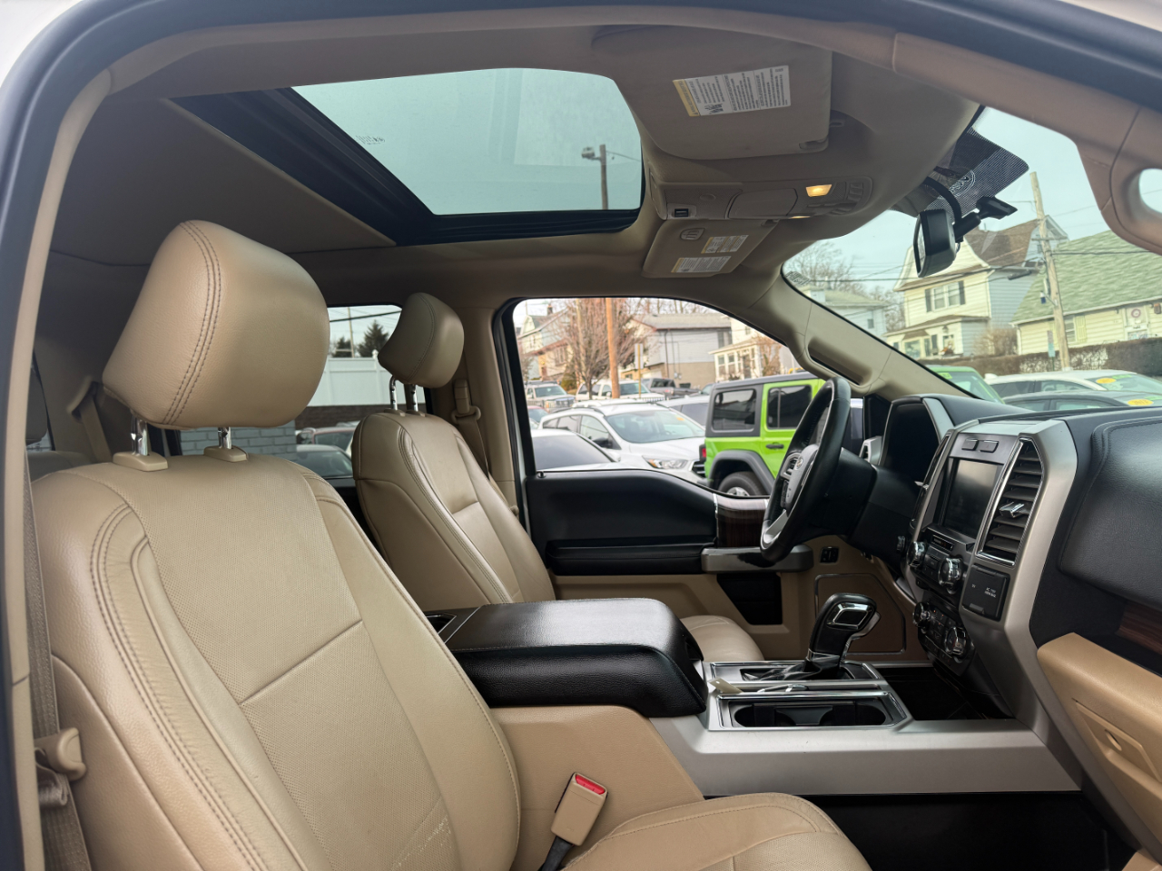 Ford F-150 Lariat 4WD SuperCrew 5.5' Box 2015