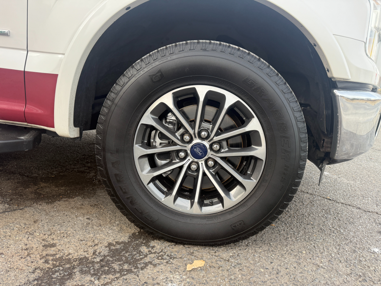 Ford F-150 Lariat 4WD SuperCrew 5.5' Box 2015