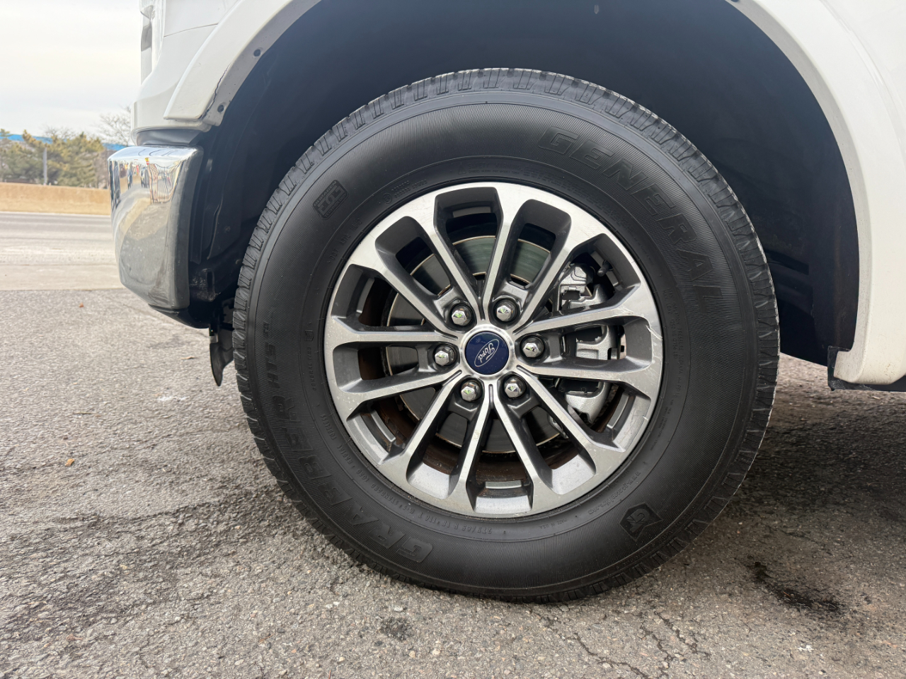 Ford F-150 Lariat 4WD SuperCrew 5.5' Box 2015