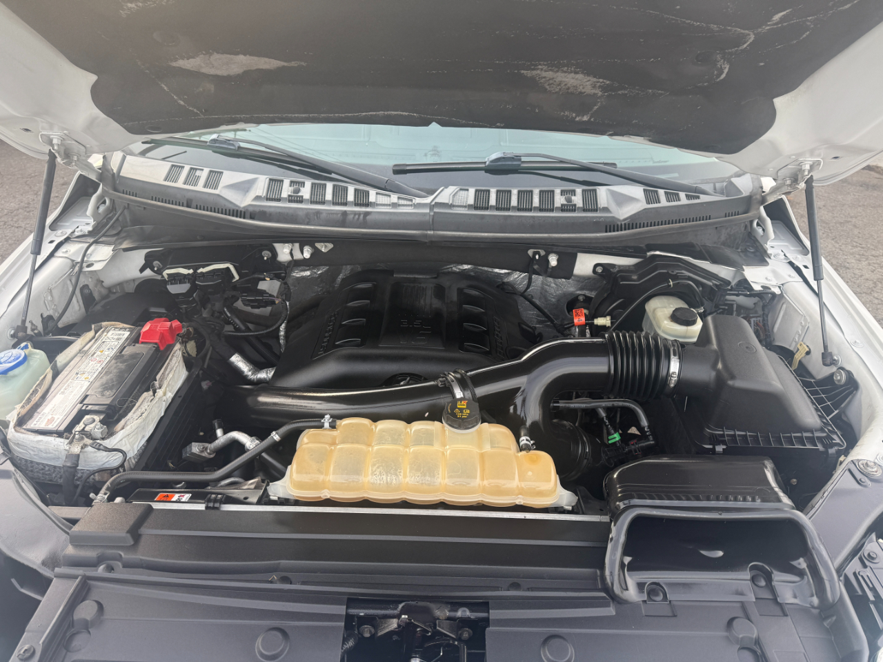 Ford F-150 Lariat 4WD SuperCrew 5.5' Box 2015