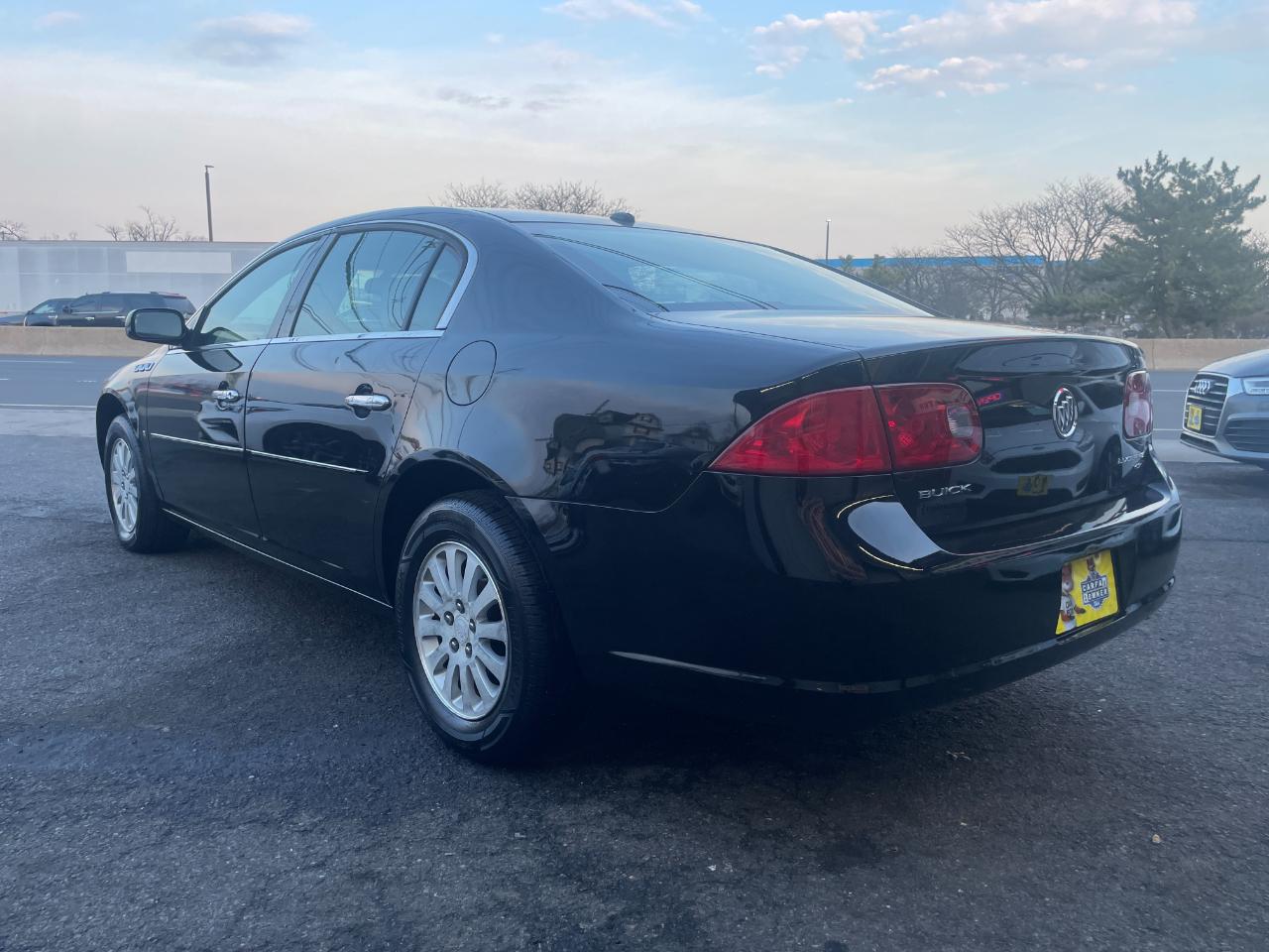 Buick Lucerne CX 2006