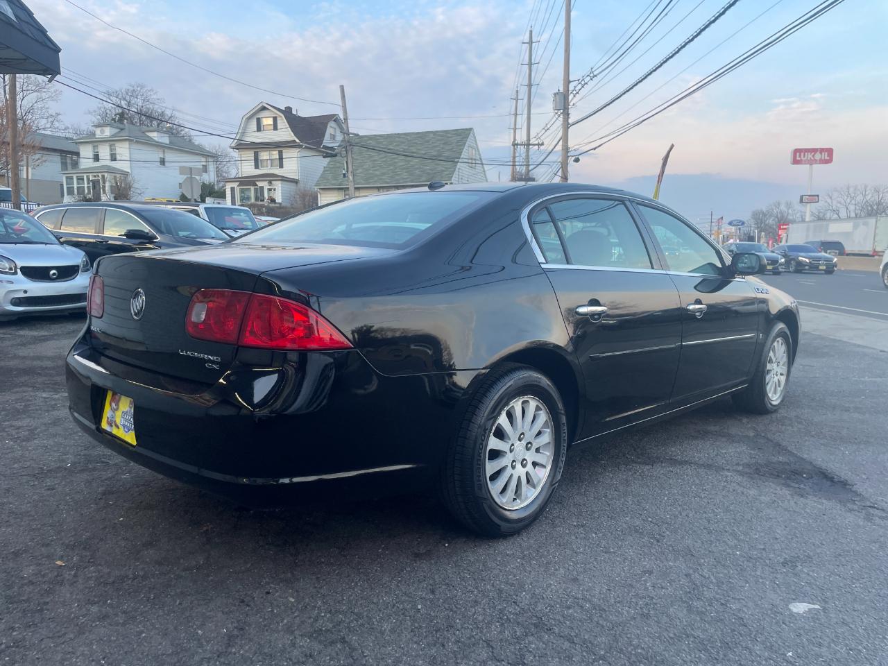 Buick Lucerne CX 2006