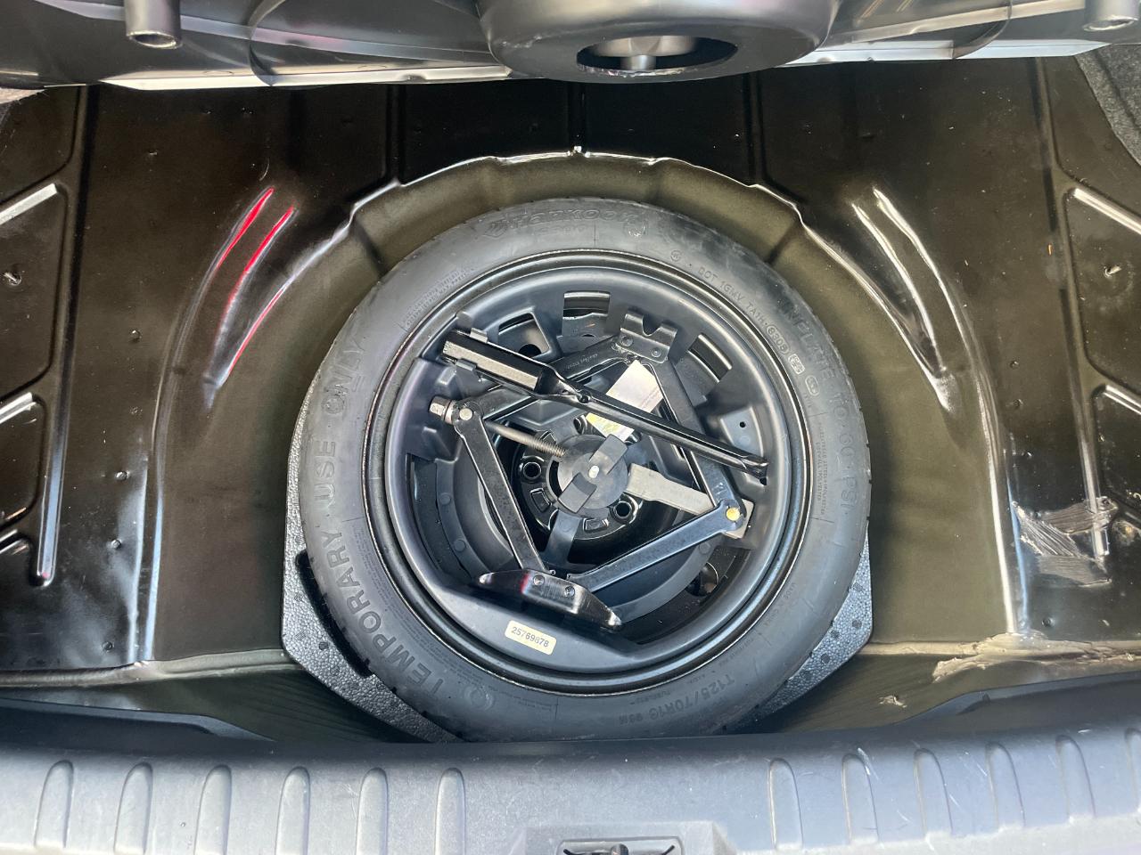 Buick Lucerne CX 2006